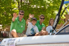 parade0014