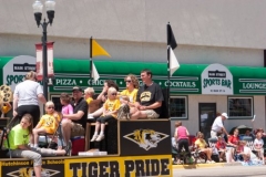 parade0090